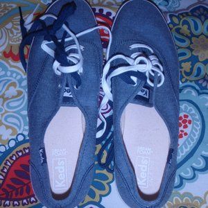 Ladies Keds Sneakers - Size 9.5